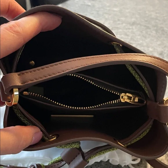 Bimba Y Lola Mini Bucket Bag with crossbody strap NWT - Picture 4 of 8